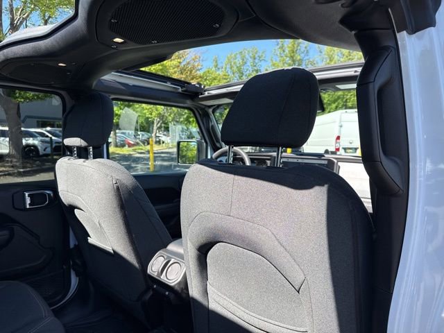 Used 2025 Jeep Wrangler Unlimited Sport AWD/4WD image 27