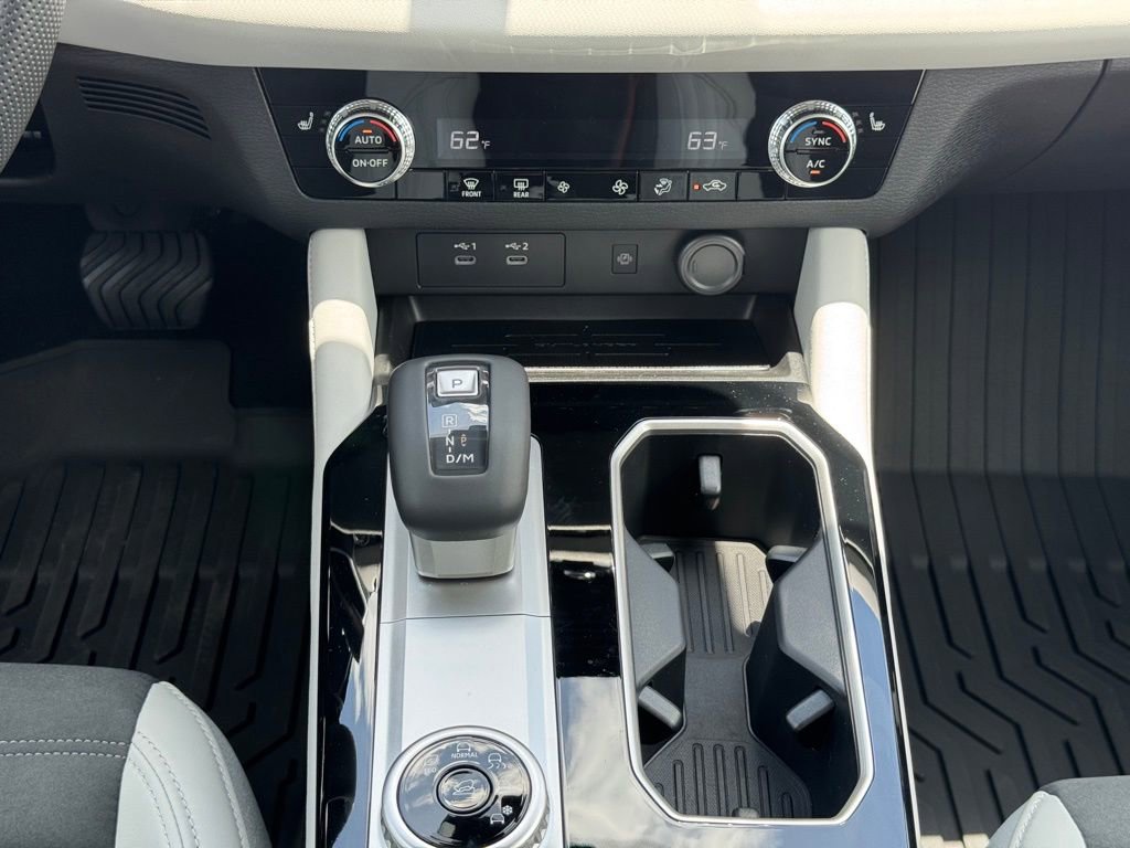 New 2025 Mitsubishi Outlander SE image 22