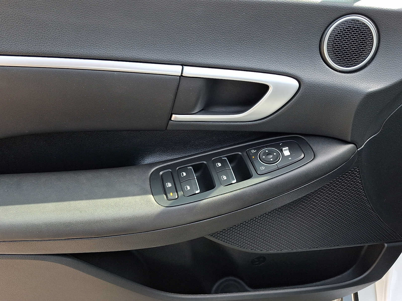 Used 2024 Hyundai Sonata SEL AWD/4WD image 13