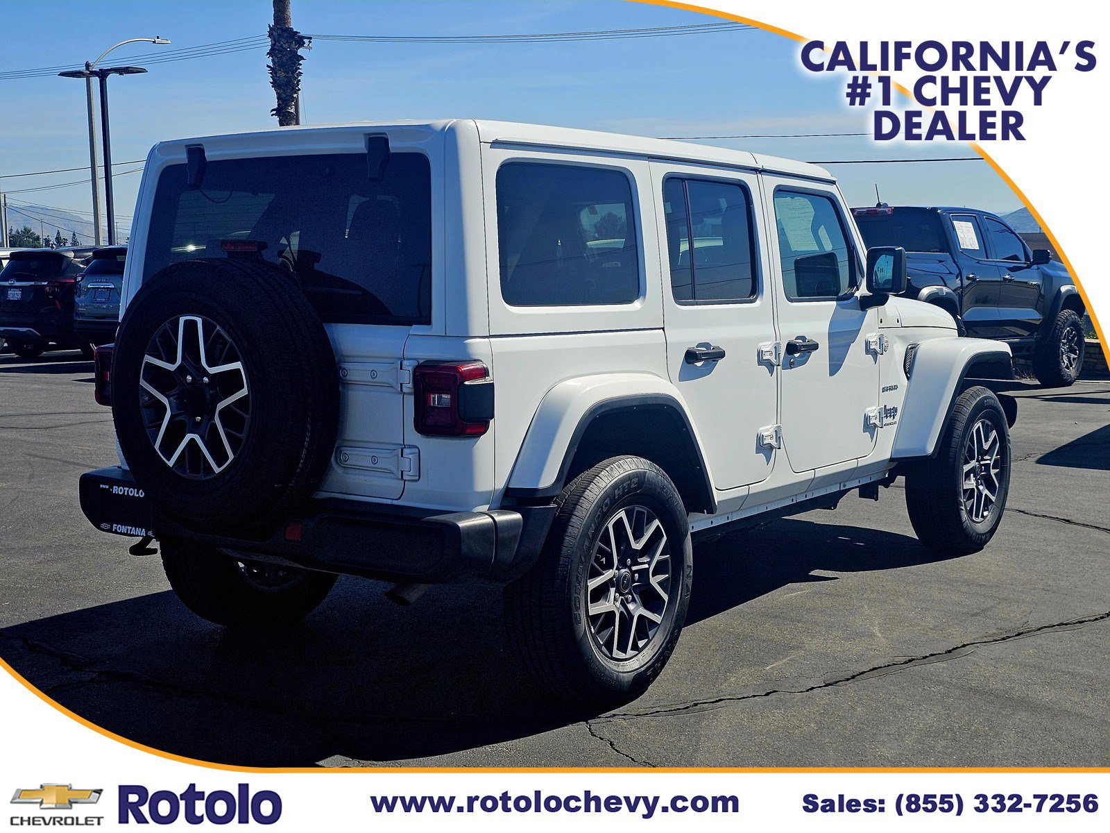 Used 2024 Jeep Wrangler Sahara image 7