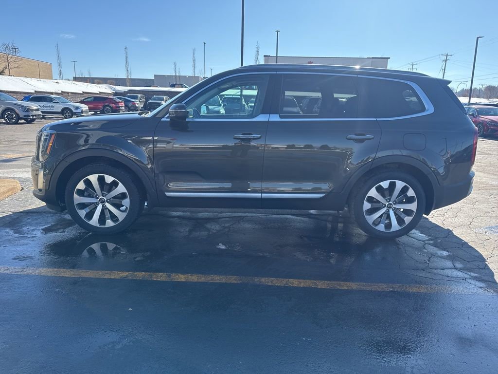 Used 2020 Kia Telluride S w/ S 8 Passenger Seating Package image 2