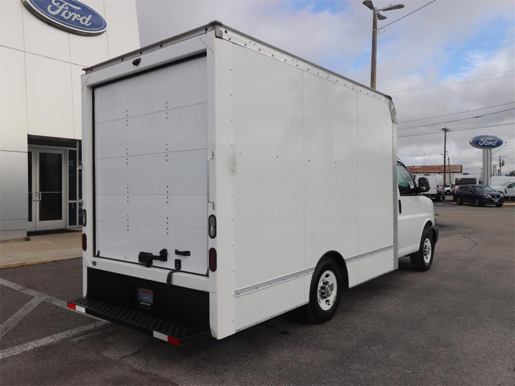 Used 2022 GMC Savana 3500 Work Van w/ Power Convenience Package image 11