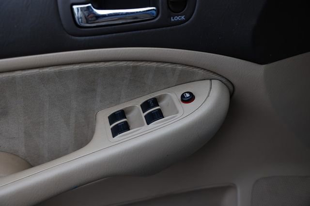 Used 2004 Honda Civic LX image 45