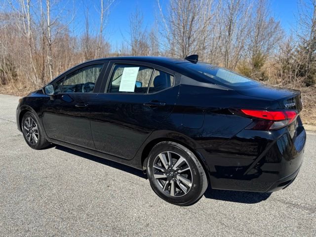 Used 2025 Nissan Versa SV image 7