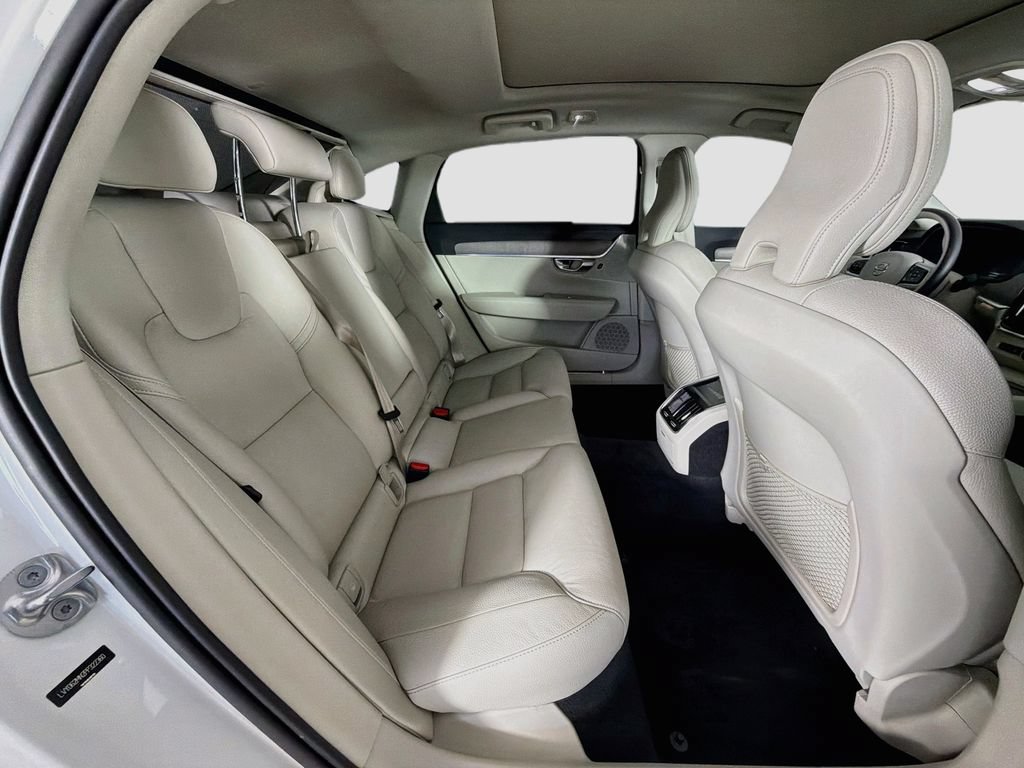 Certified 2023 Volvo S90 B6 Plus w/ Protection Package Premier AWD/4WD image 29