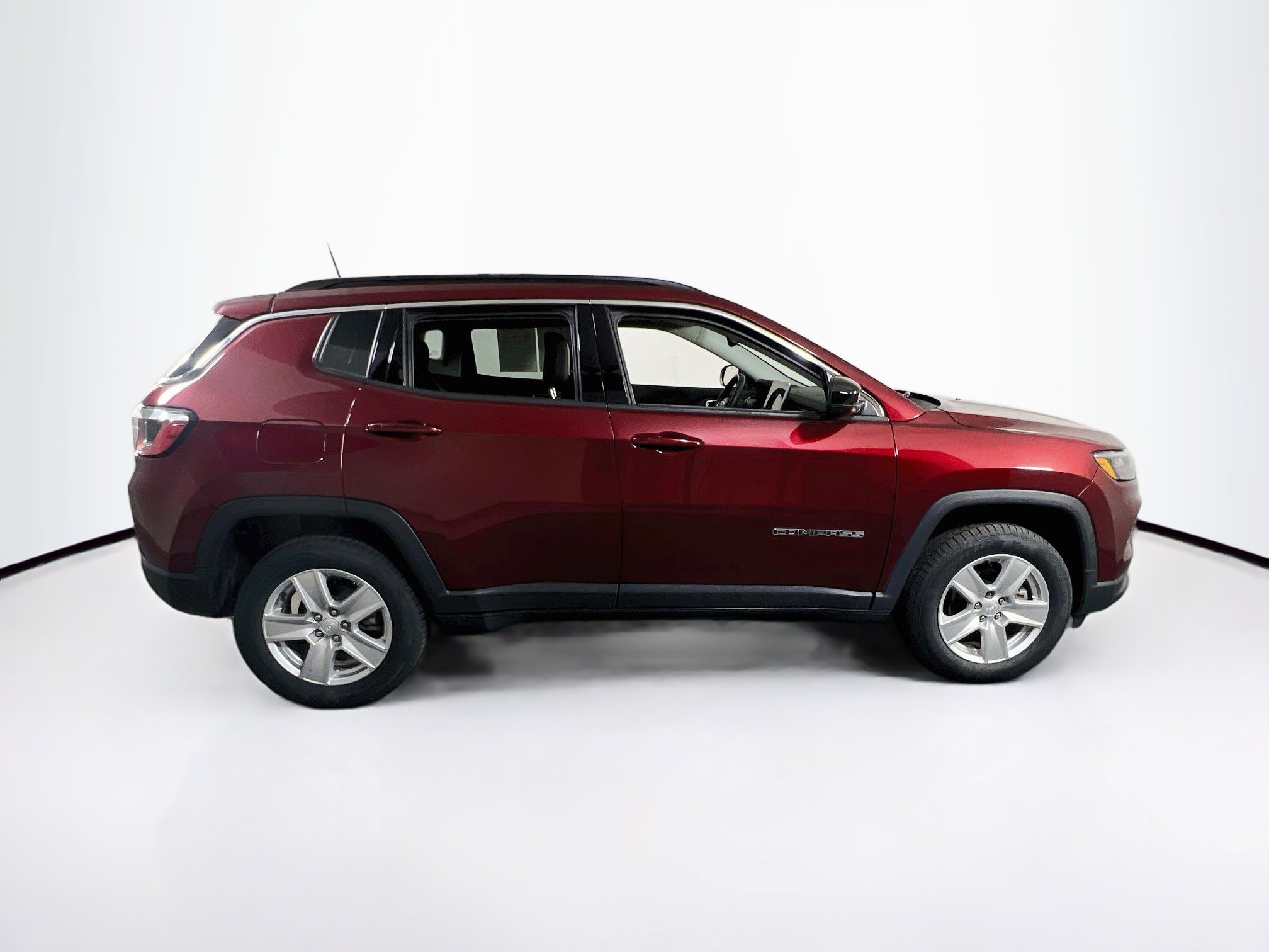Used 2022 Jeep Compass Latitude AWD/4WD image 4