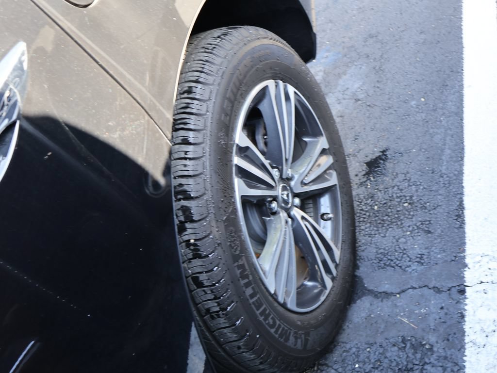 Used 2018 Acura MDX FWD image 12