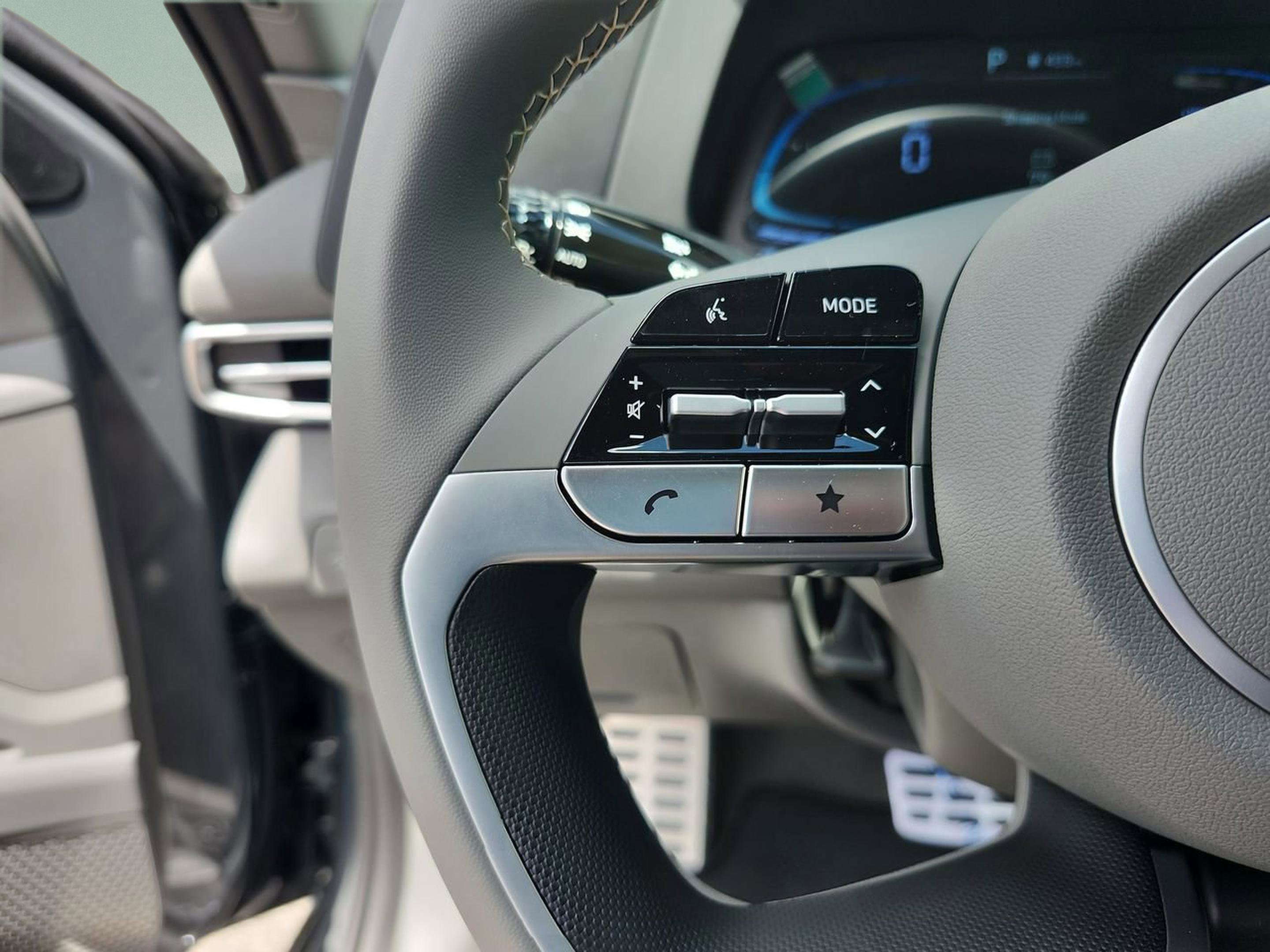 New 2026 Hyundai Elantra Sport image 12