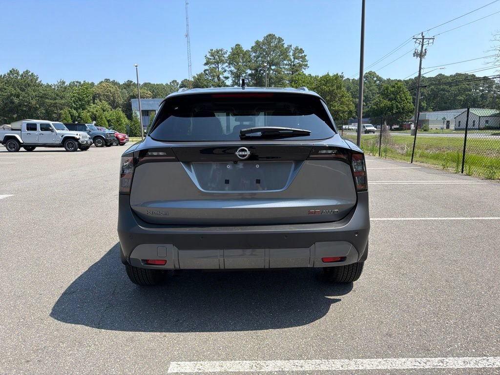 New 2026 Nissan Kicks SR w/ SR Premium Package AWD/4WD image 5