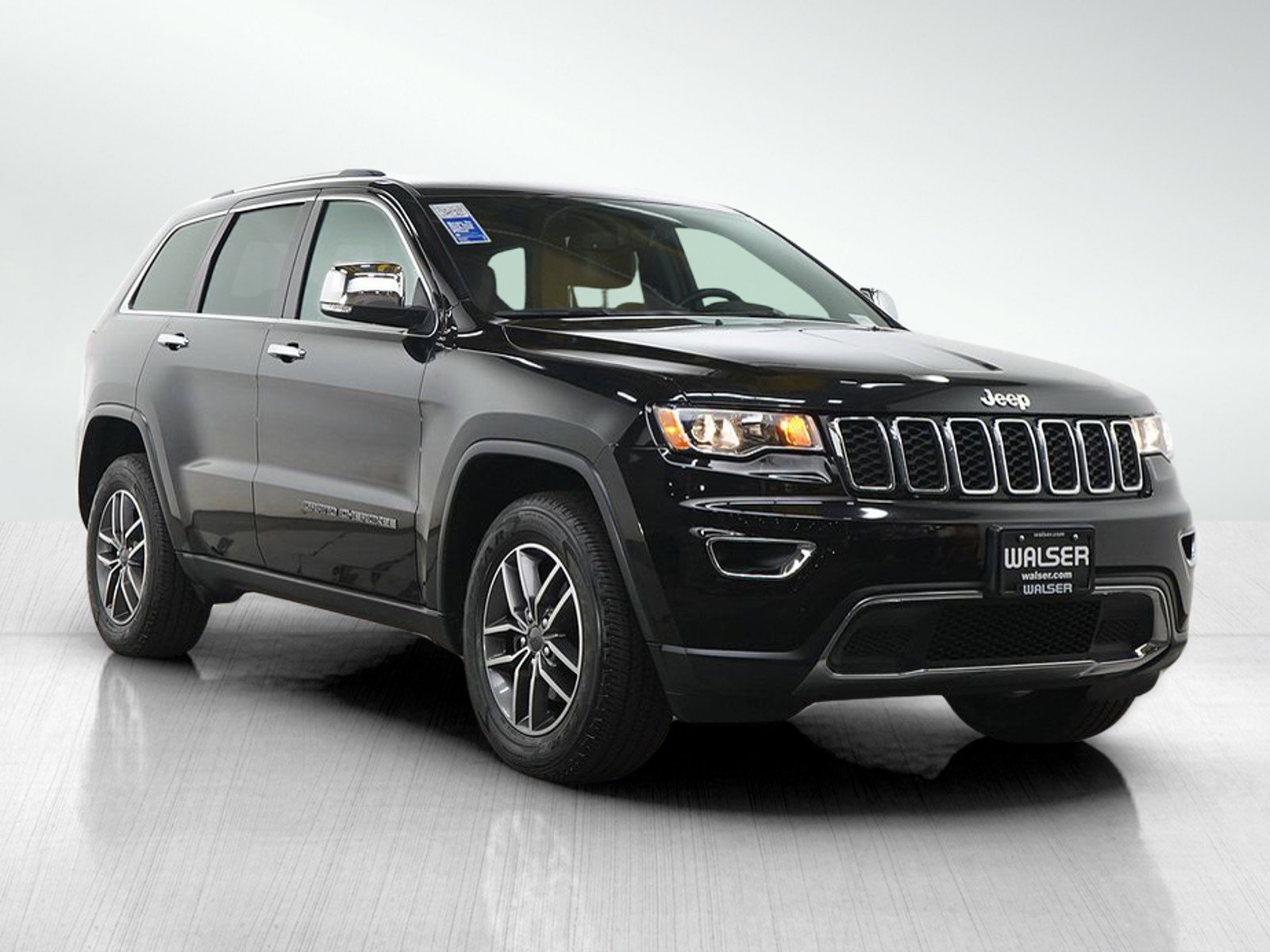 Used 2020 Jeep Grand Cherokee Limited AWD/4WD image 7