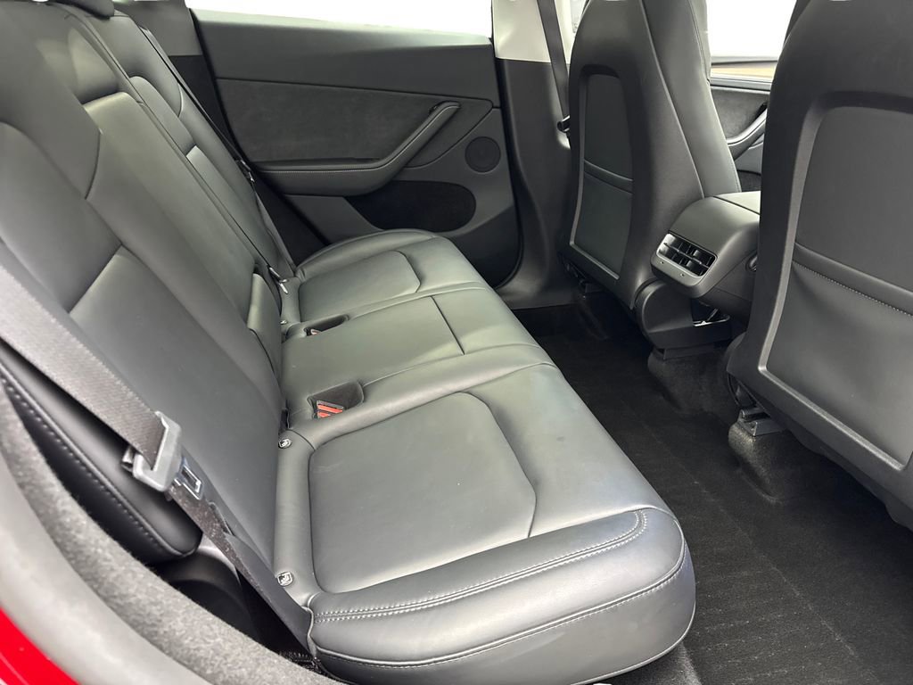 Used 2024 Tesla Model Y Long Range AWD/4WD image 38