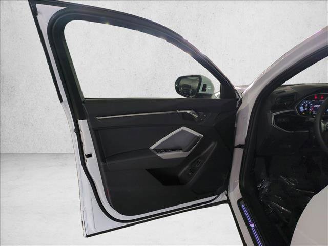Certified 2025 Audi Q3 2.0T Premium w/ Convenience Package image 11