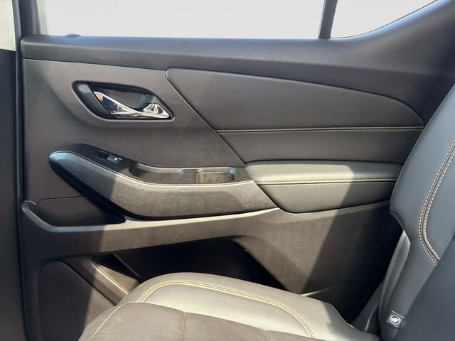Used 2020 Chevrolet Traverse LT w/ LT Premium Package AWD/4WD image 16