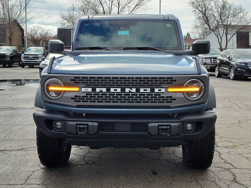 New 2025 Ford Bronco Badlands image 2