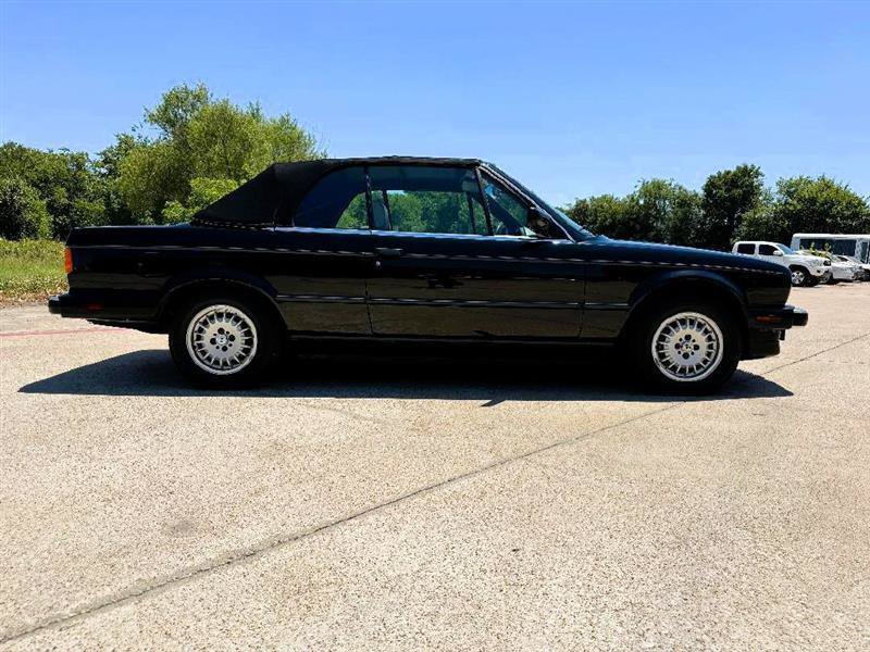 Used 1991 BMW 325i Convertible RWD image 5