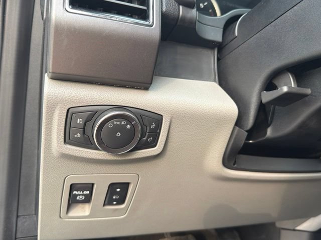 Used 2019 Ford F150 XLT w/ Equipment Group 302A Luxury AWD/4WD image 32