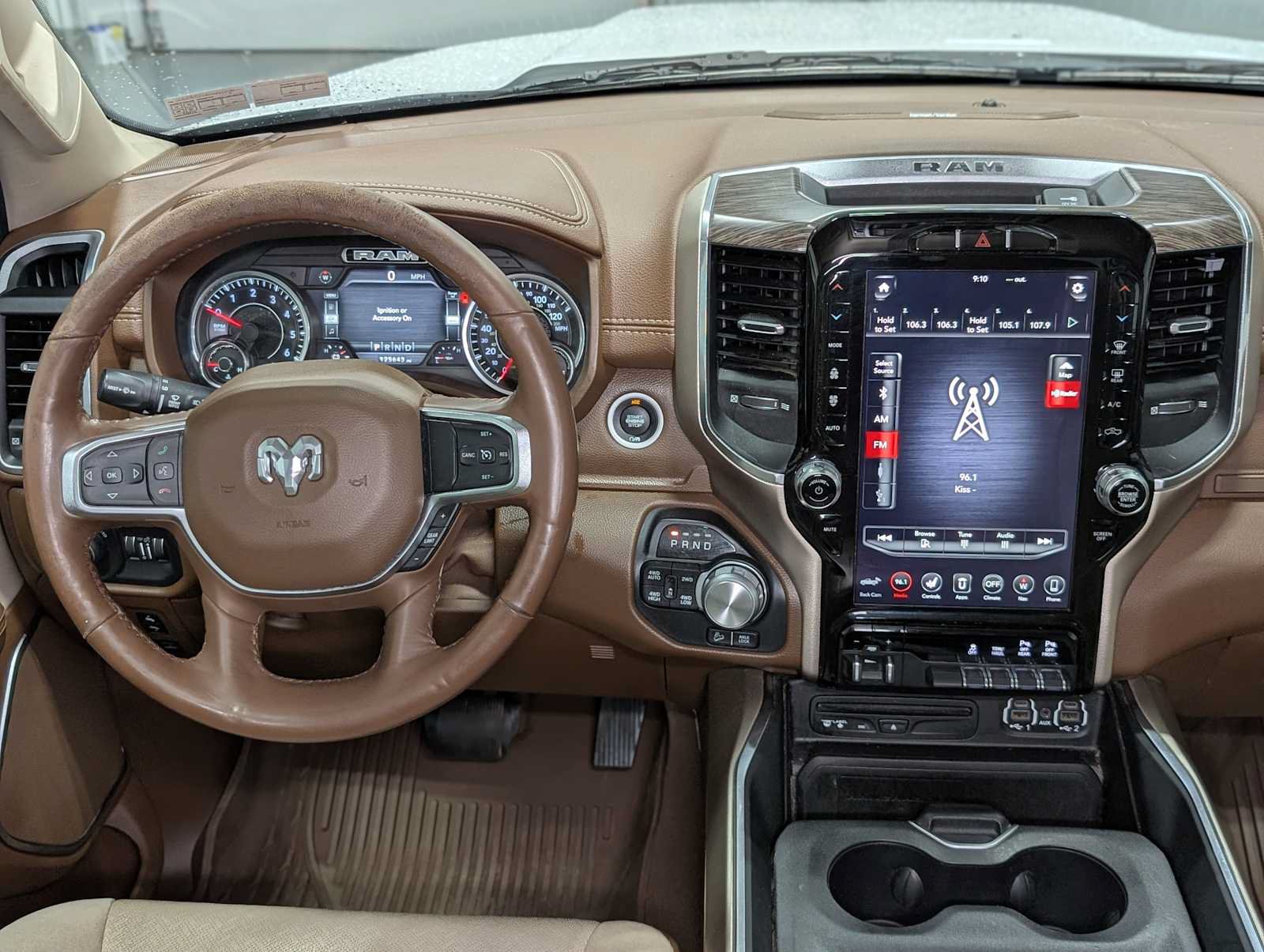 Used 2019 RAM 1500 Laramie AWD/4WD image 21
