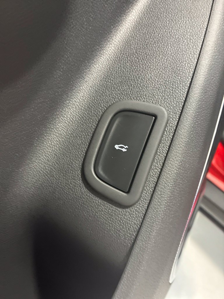 New 2027 Chevrolet Traverse LT w/ Enhanced Driving Package FWD image 19