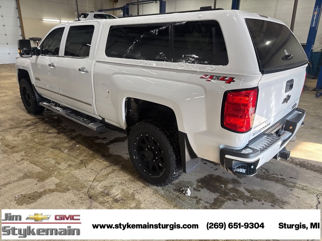 Used 2018 Chevrolet Silverado 2500 High Country w/ Duramax Plus Package image 2