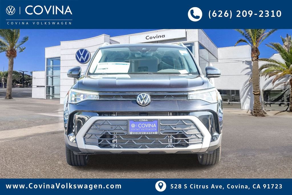 New 2025 Volkswagen Taos SE image 5