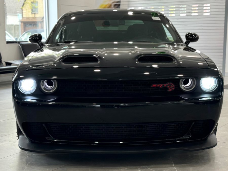 Used 2020 Dodge Challenger SRT Hellcat RWD image 2