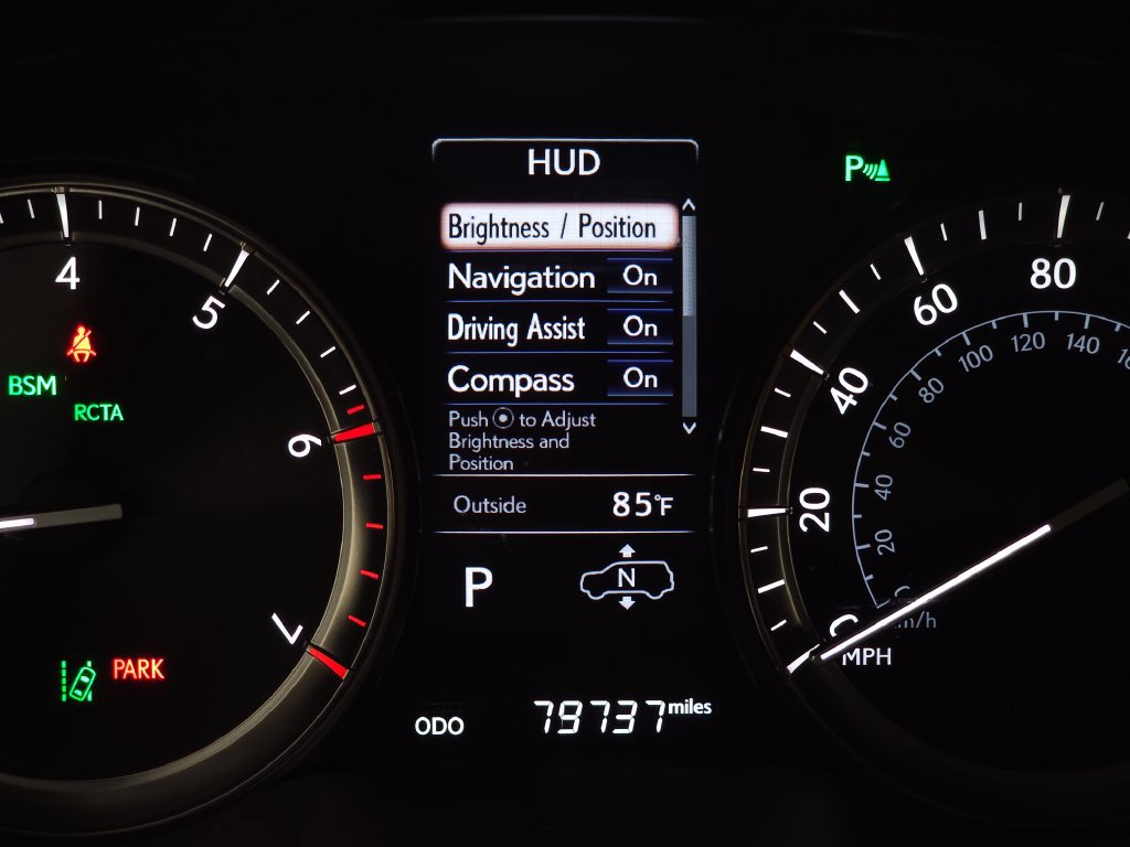 Used 2020 Lexus LX 570 4WD w/ Luxury Package image 24