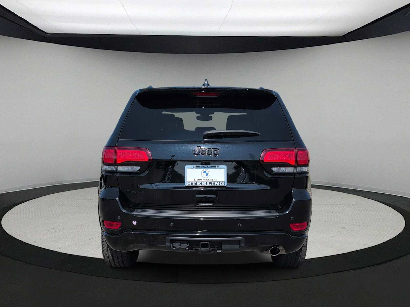 Used 2022 Jeep Grand Cherokee Laredo X AWD/4WD image 7