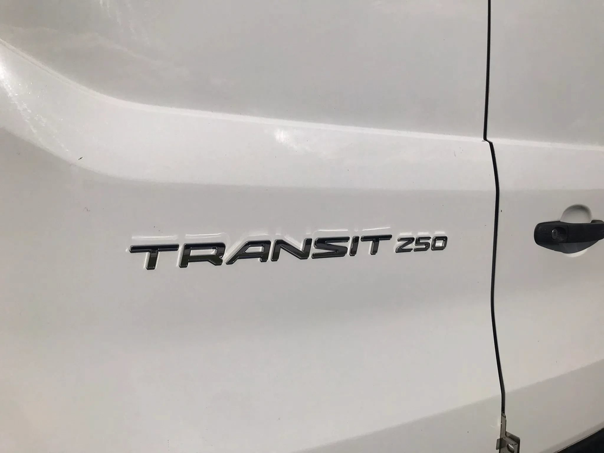 Used 2020 Ford Transit 250 Low Roof AWD image 35