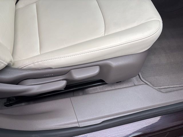 Used 2020 Chevrolet Malibu LT w/ Leather Package FWD image 38