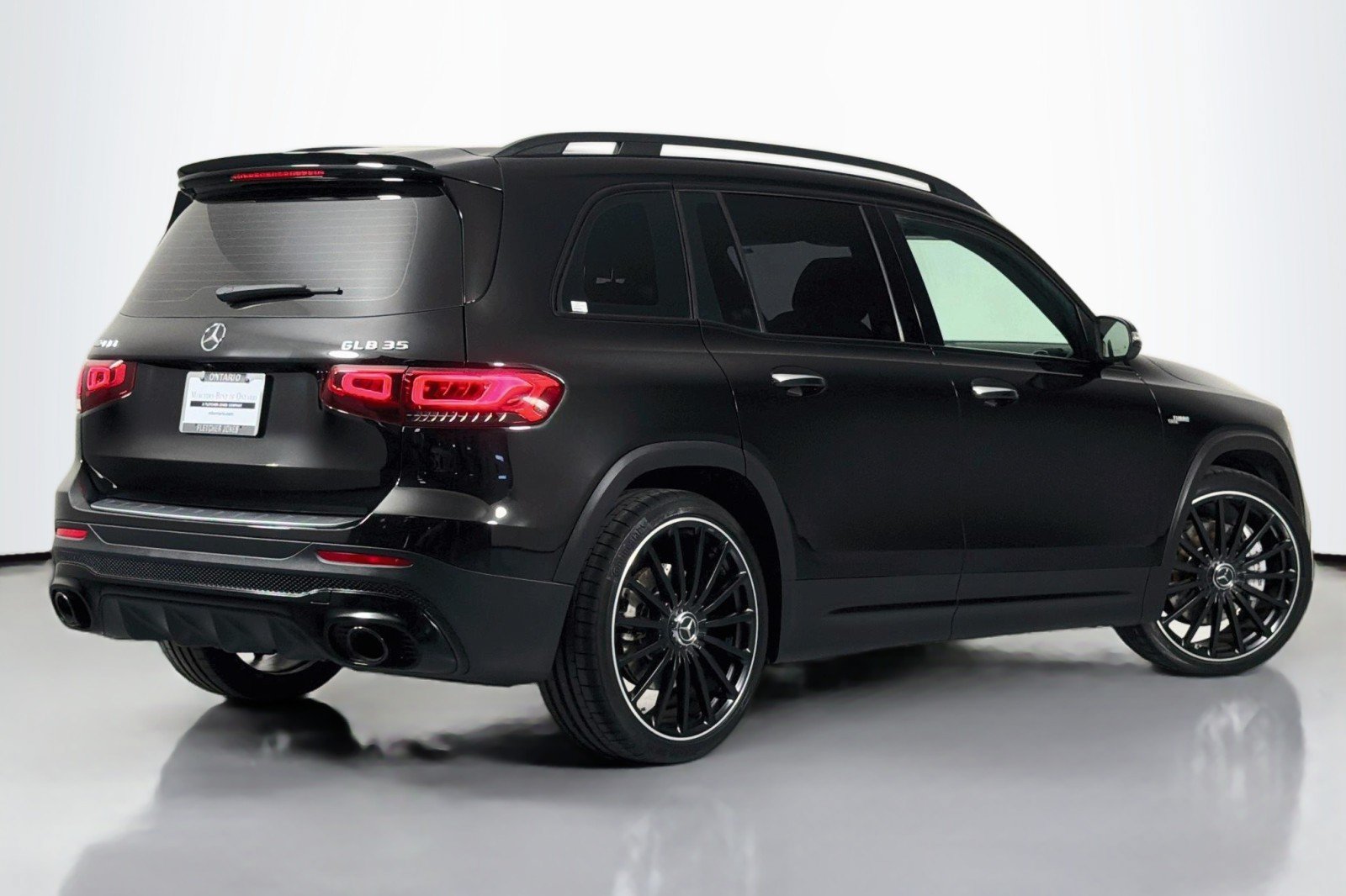 Certified 2023 Mercedes-Benz GLB 35 AMG 4MATIC image 13