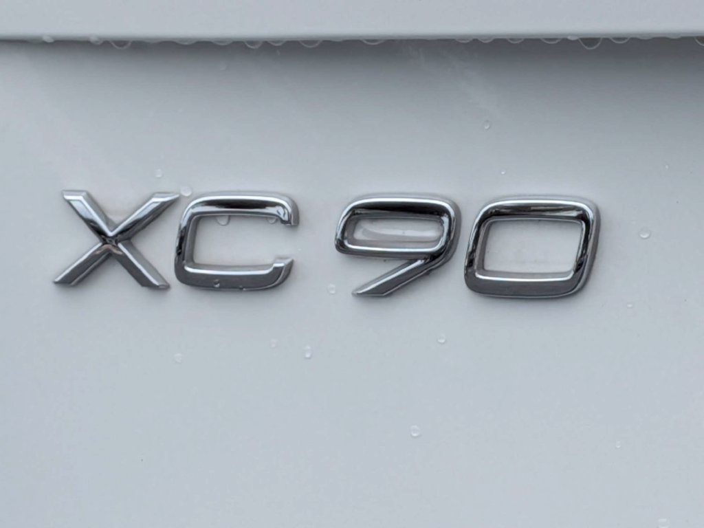 Certified 2026 Volvo XC90 B5 Plus w/ Protection Package Premier AWD/4WD image 13