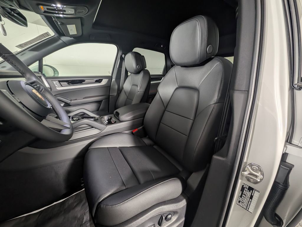 New 2026 Porsche Cayenne image 5