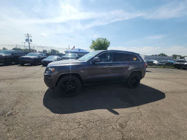 Used 2015 Jeep Grand Cherokee Altitude AWD/4WD image 24