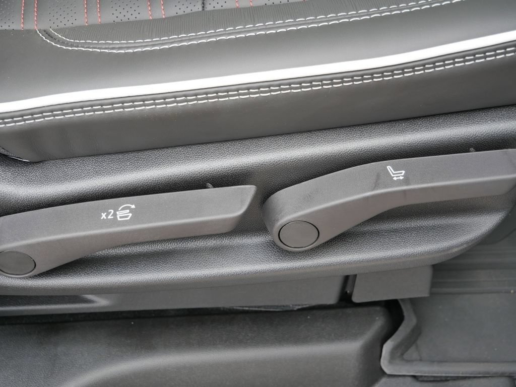 New 2026 GMC Yukon AT4 Ultimate AWD/4WD image 33