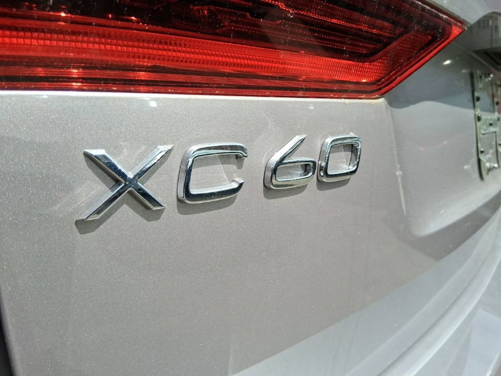 New 2026 Volvo XC60 B5 Plus w/ Climate Package AWD/4WD image 7