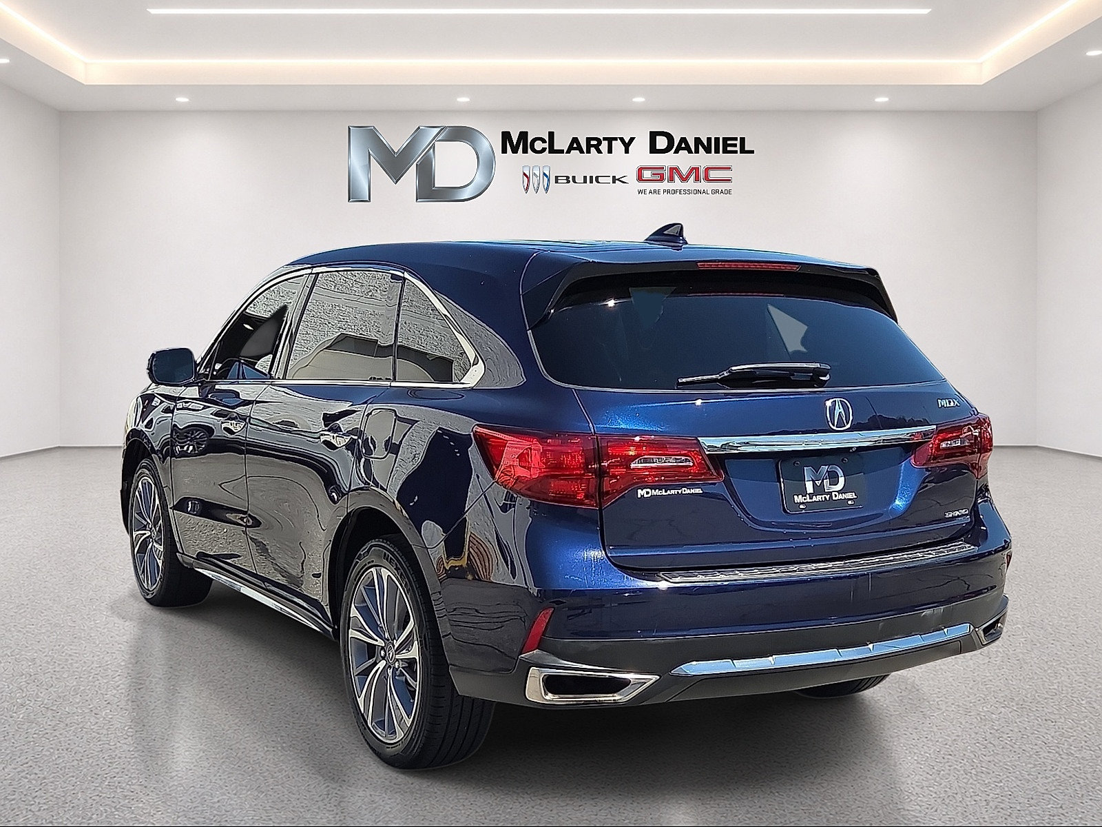 Used 2017 Acura MDX w/ Technology Package AWD/4WD image 13