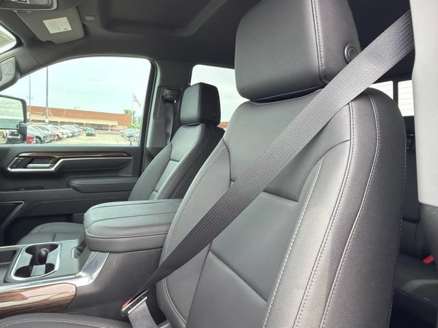 New 2026 Chevrolet Silverado 3500 LT w/ All Star Edition AWD/4WD image 14