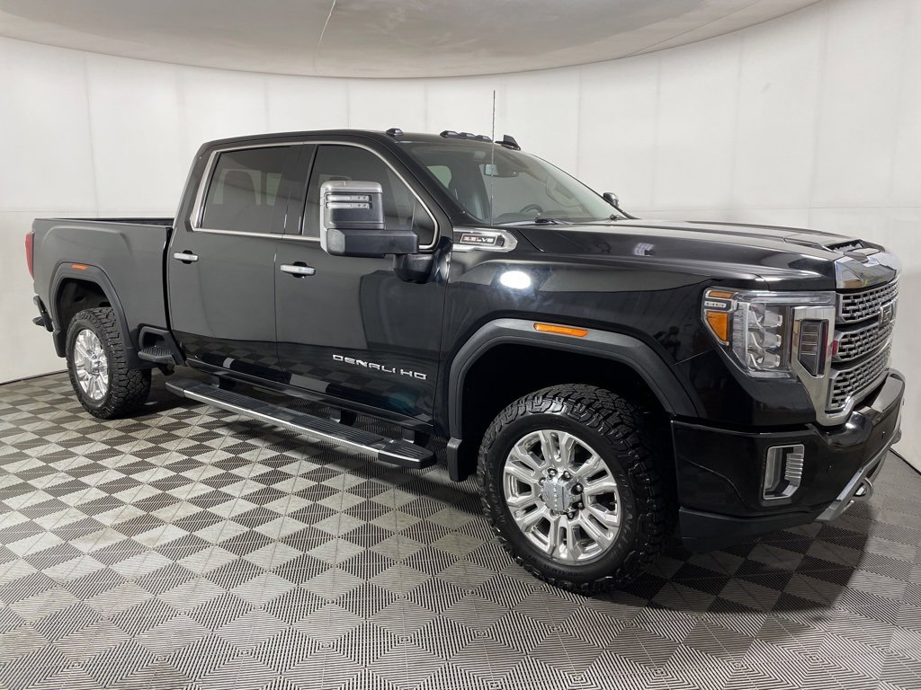 Used 2020 GMC Sierra 3500 Denali image 2