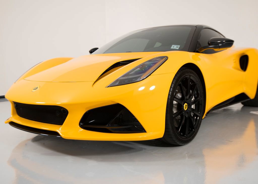Used 2025 Lotus Emira image 51