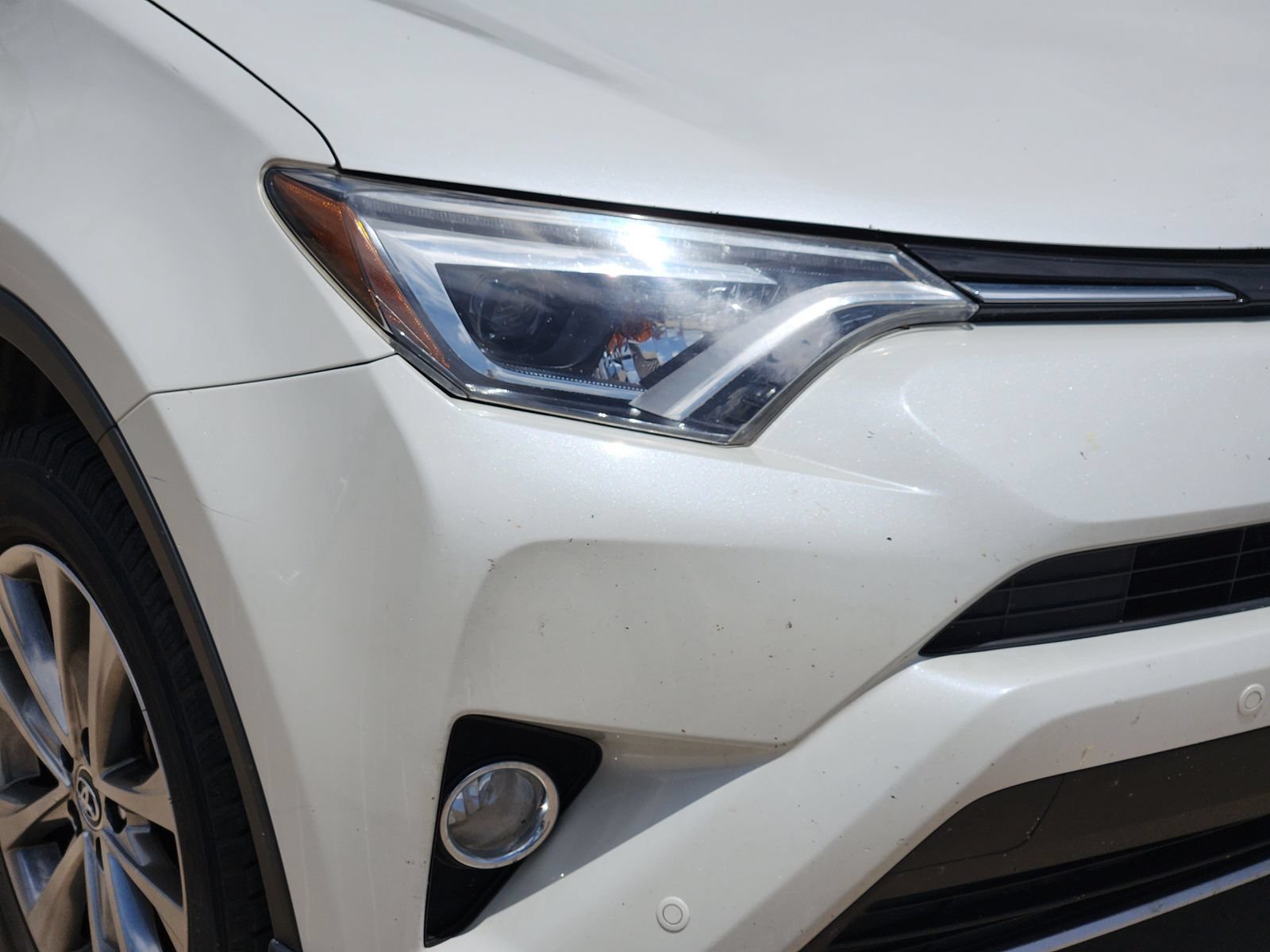 Used 2017 Toyota RAV4 Limited w/ Advanced Technology Package FWD image 10