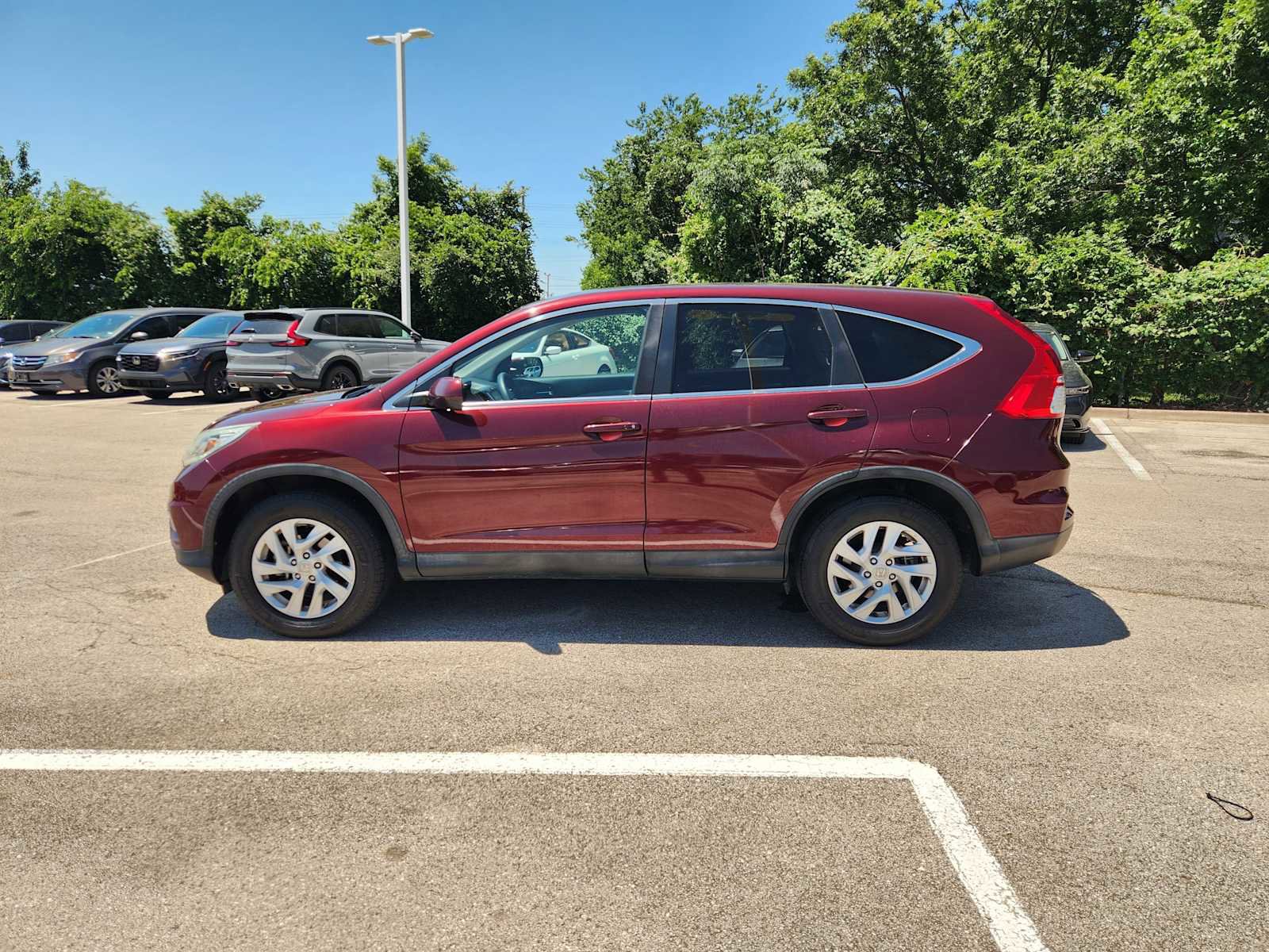 Used 2016 Honda CR-V EX image 4