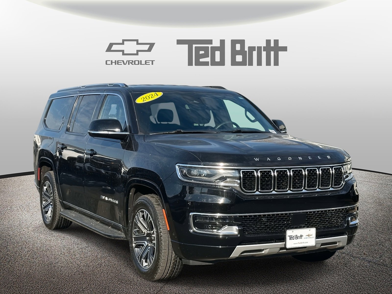 Used 2024 Jeep Wagoneer L Series II w/ Flexible Seating Group image 3