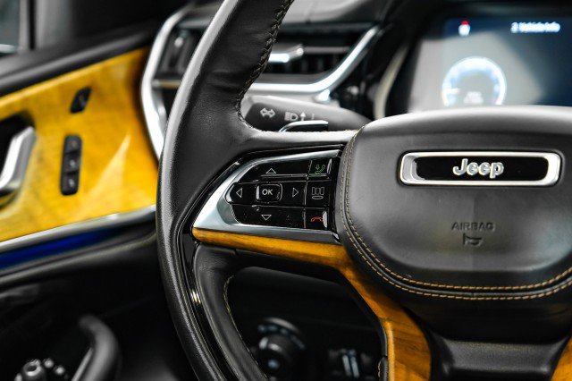 Used 2023 Jeep Grand Cherokee L Summit image 14
