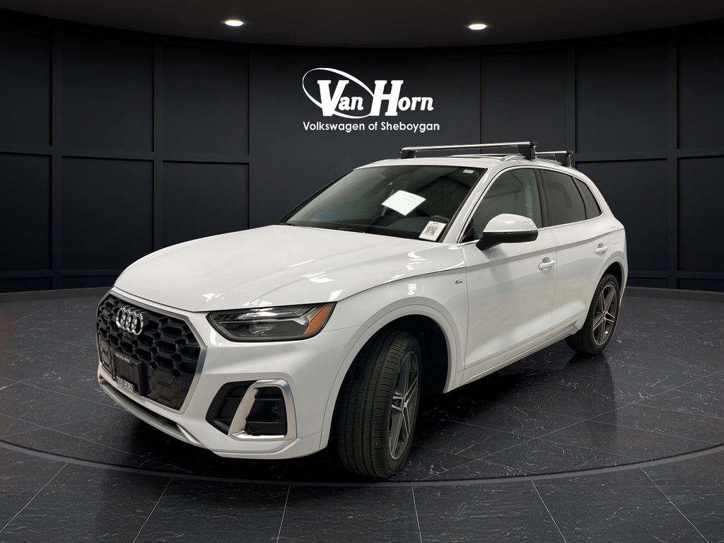 Used 2025 Audi Q5 e Premium Plus w/ Premium Plus Package AWD/4WD image 3