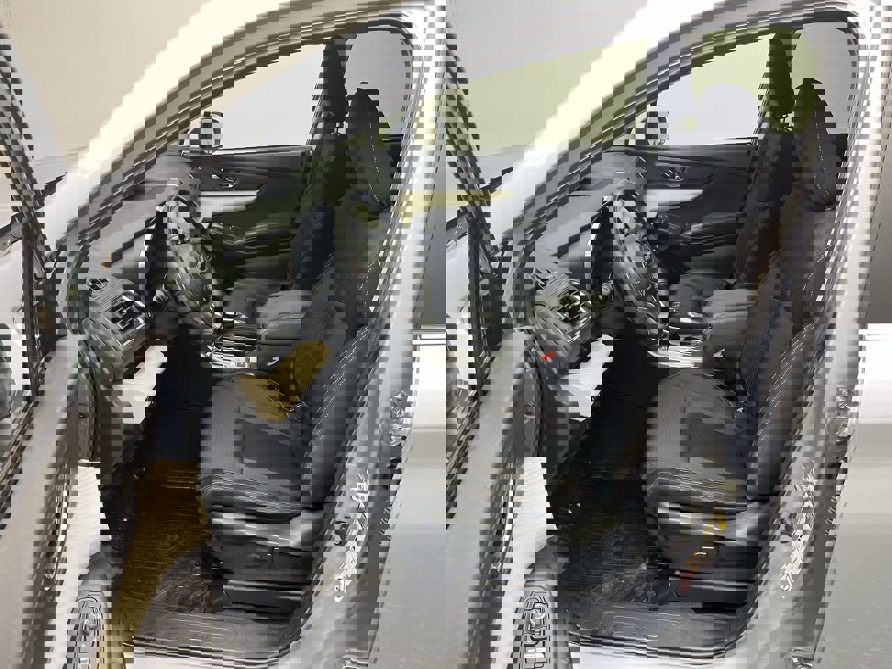 Used 2019 Subaru Ascent Premium image 3