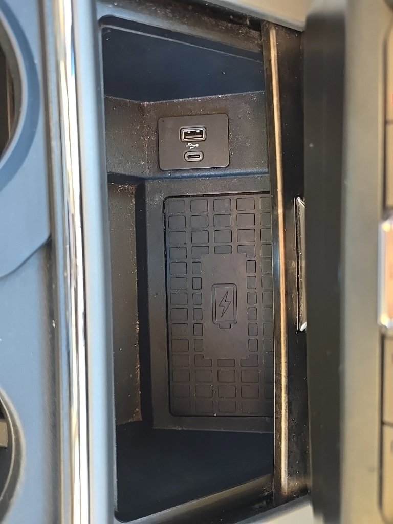 Used 2022 Ford F350 Lariat w/ Lariat Ultimate Package image 39