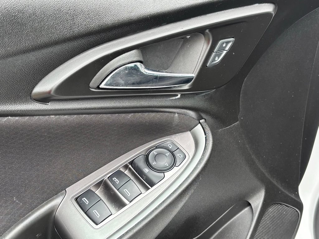 Used 2025 Chevrolet Malibu LT FWD image 25