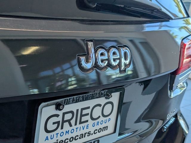 Used 2015 Jeep Grand Cherokee Limited image 11