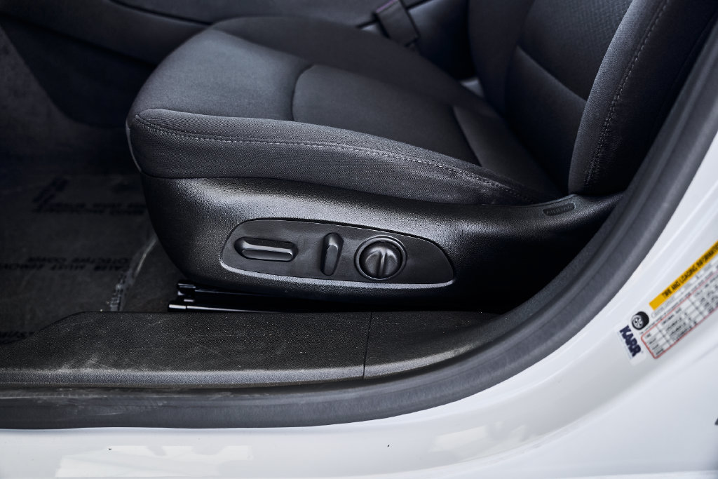 Used 2024 Chevrolet Malibu LT FWD image 15