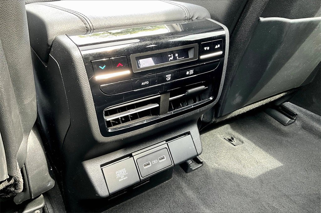 Used 2022 Acura MDX SH-AWD image 10